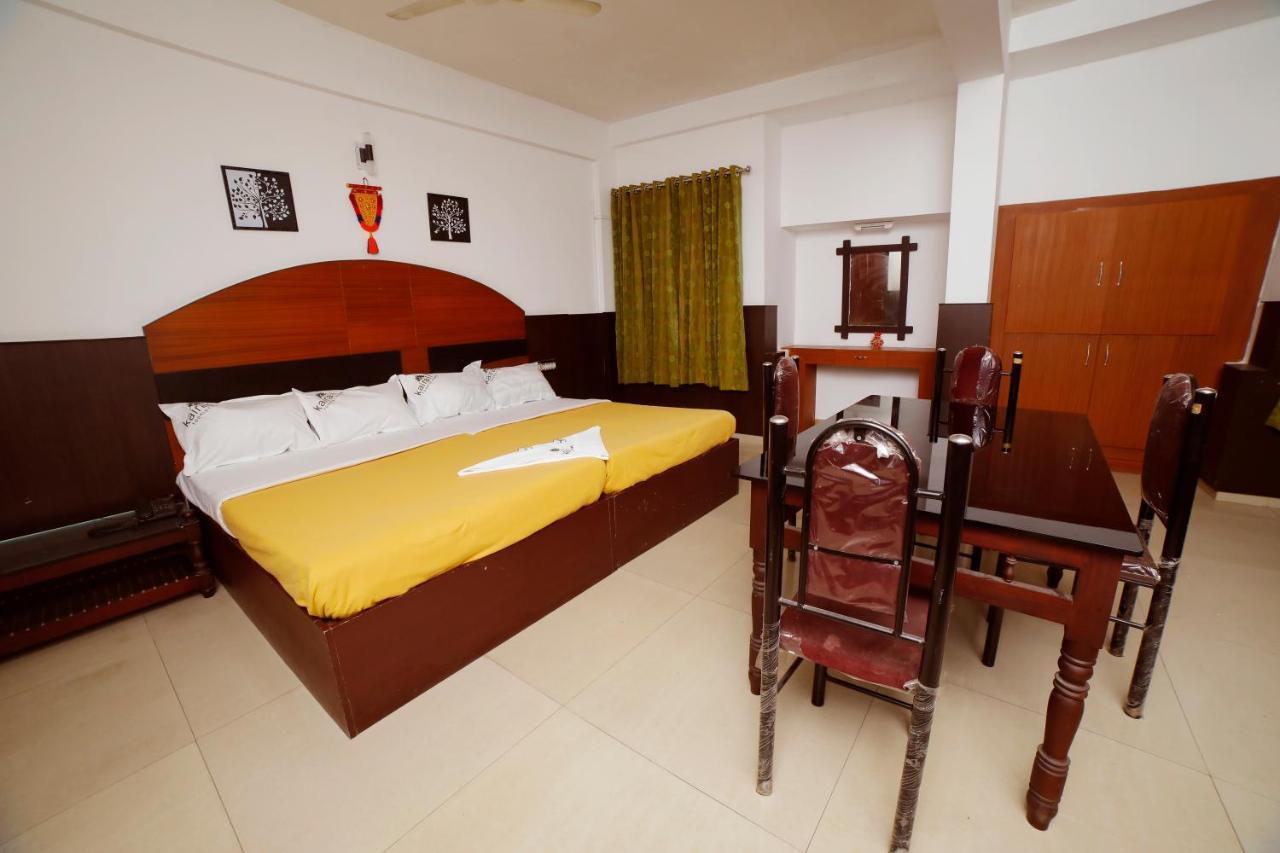 Kairali Tourist Home Ґуруваюр Екстер'єр фото